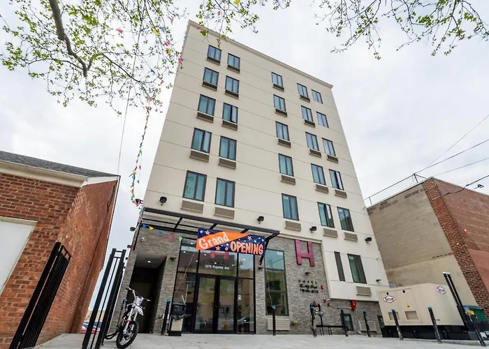 Hotel Ninety Five Near Parkchester